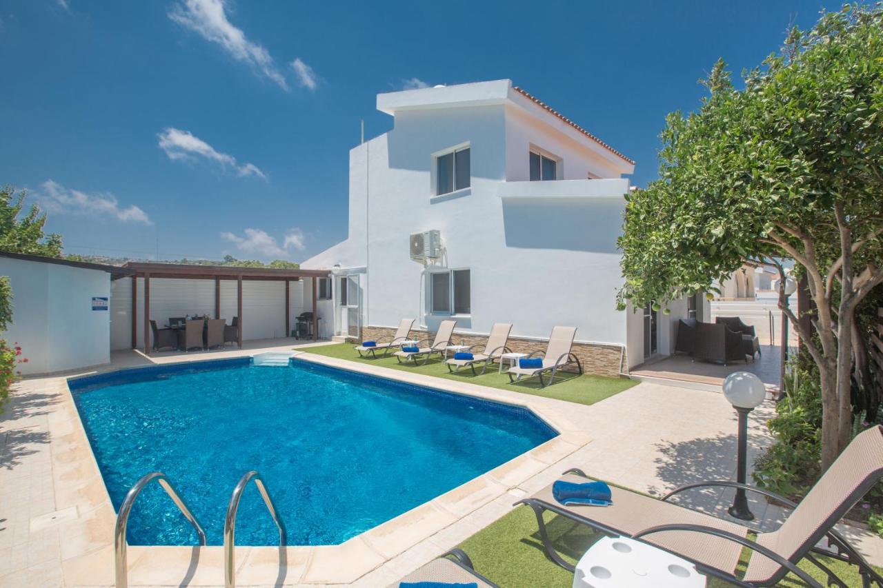 Villa Dionysos Protaras Exterior photo
